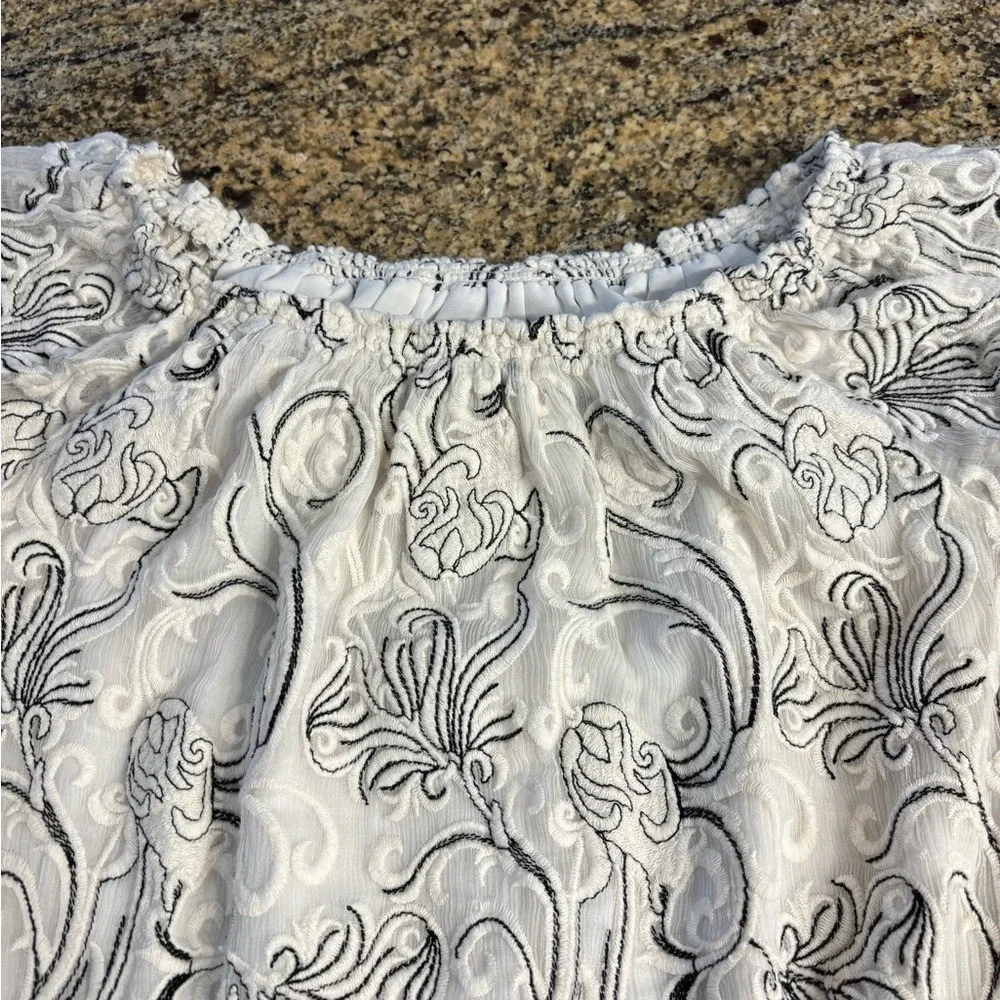Alice +‎ Olivia JANELLE SILK Embroidered Off the Shoulder Dress 4 Cream Black